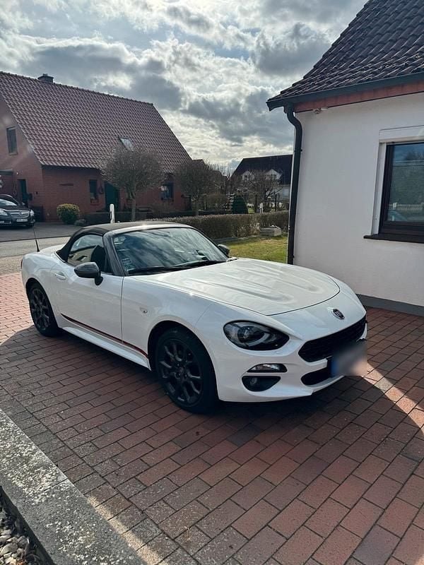 Gebraucht Fiat 124 Spider S 140 PS (102 kW) 2019 Weiß Cabrio