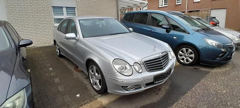 Gebraucht 2008 Mercedes E200 Limousine | 5.600 € (Fairer Preis) - Bild 1/4