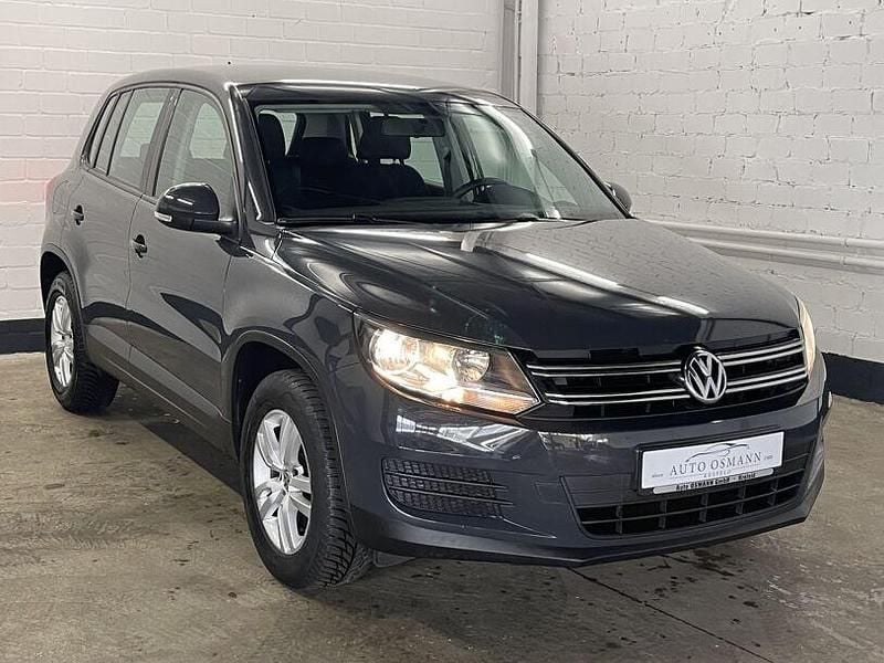 Gebraucht VW Tiguan Trendline 150 PS (110 kW) 2016 Grau SUV