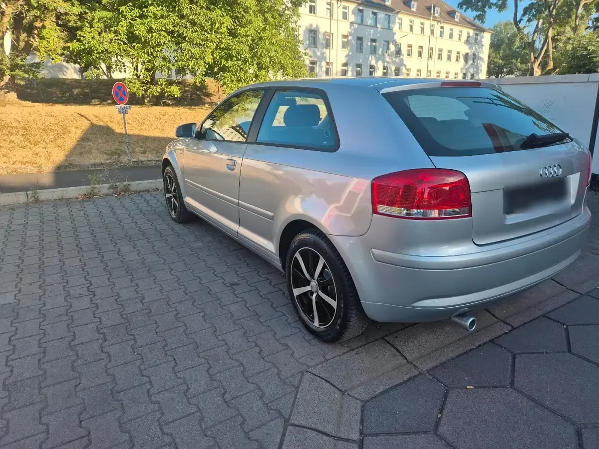 Gebraucht Audi A3 102 PS (75 kW) 2007 Silber Kleinwagen
