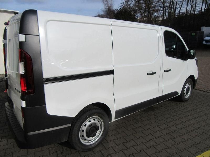 Neu Renault Trafic Komfort 110 PS (80 kW) 2026 Weiß Van / Kleinbus