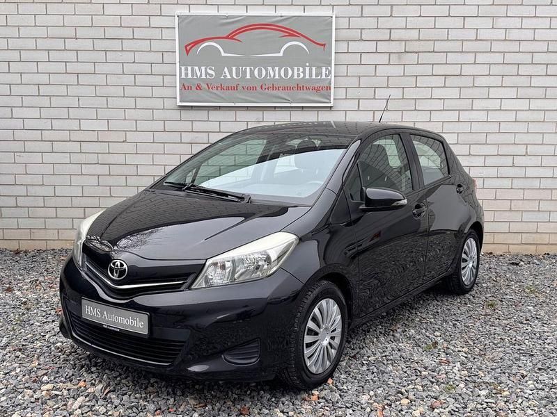 Gebraucht Toyota Yaris 69 PS (50 kW) 2012 Schwarz Kleinwagen