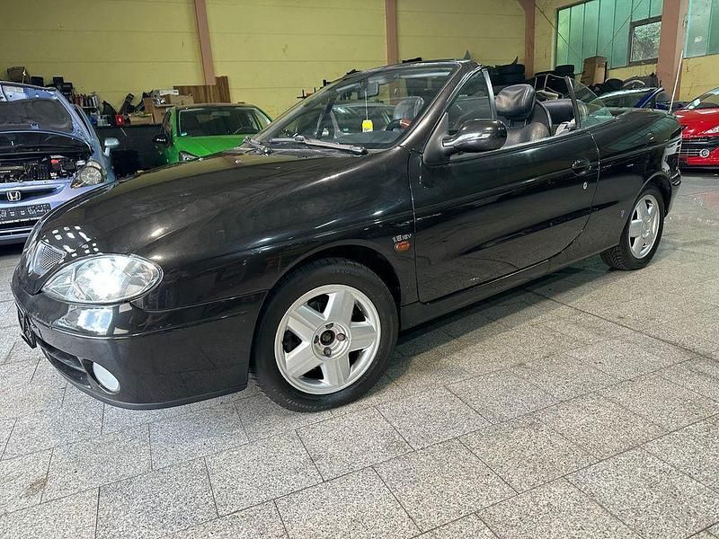 Schwarz Gebraucht 2001 Renault Mégane Cabriolet Dynamique Cabrio | 850 € (Guter Preis) - Bild 1/4