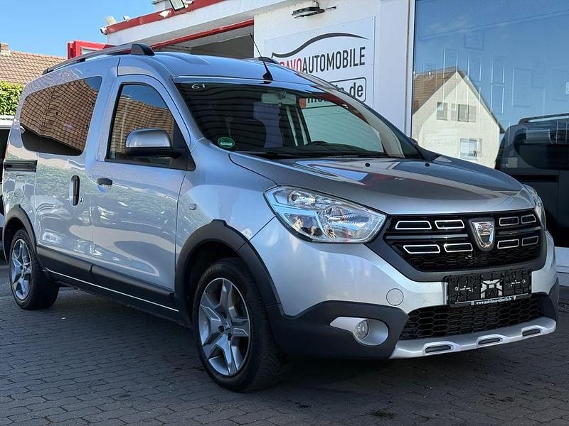 Gebraucht Dacia Dokker Stepway 131 PS (96 kW) 2020 Grau Van / Kleinbus