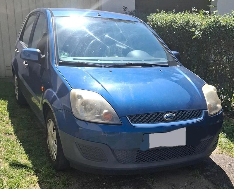 Blau Gebraucht 2006 Ford Fiesta Kleinwagen | 999 € - Bild 1/4