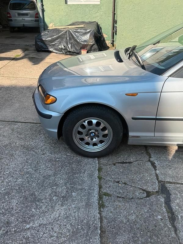 Gebraucht BMW 318 Basis 143 PS (105 kW) 2001 Silber Kombi