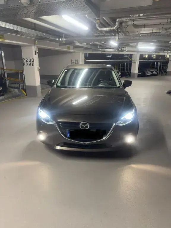 Gebraucht Mazda 3 Sports-Line 150 PS (110 kW) 2015 Grau Limousine