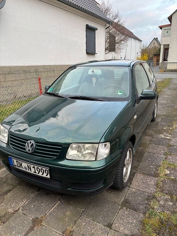 Gebraucht VW Polo Edition 50 PS (36 kW) 2001 Grün Limousine