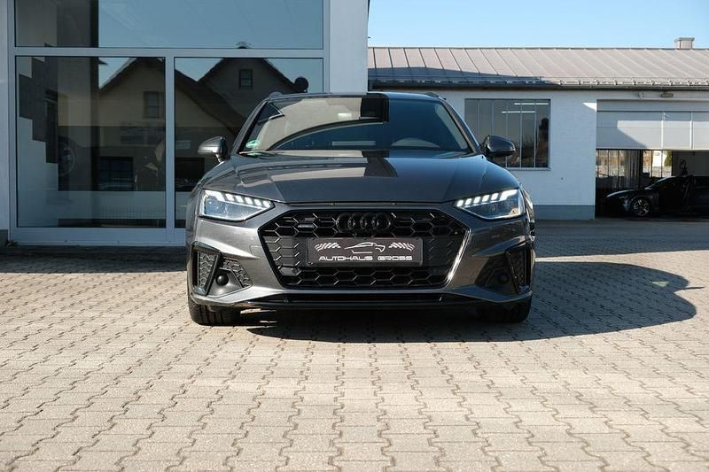 Gebraucht Audi A4 S-Line 204 PS (150 kW) 2023 Gold Kombi