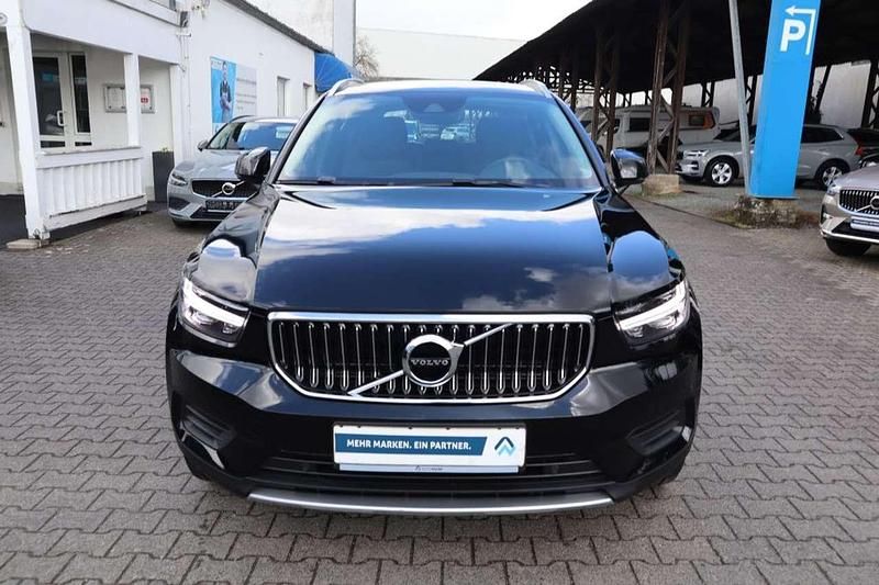 Gebraucht Volvo XC40 Core 211 PS (155 kW) 2021 Black solid (stone) SUV