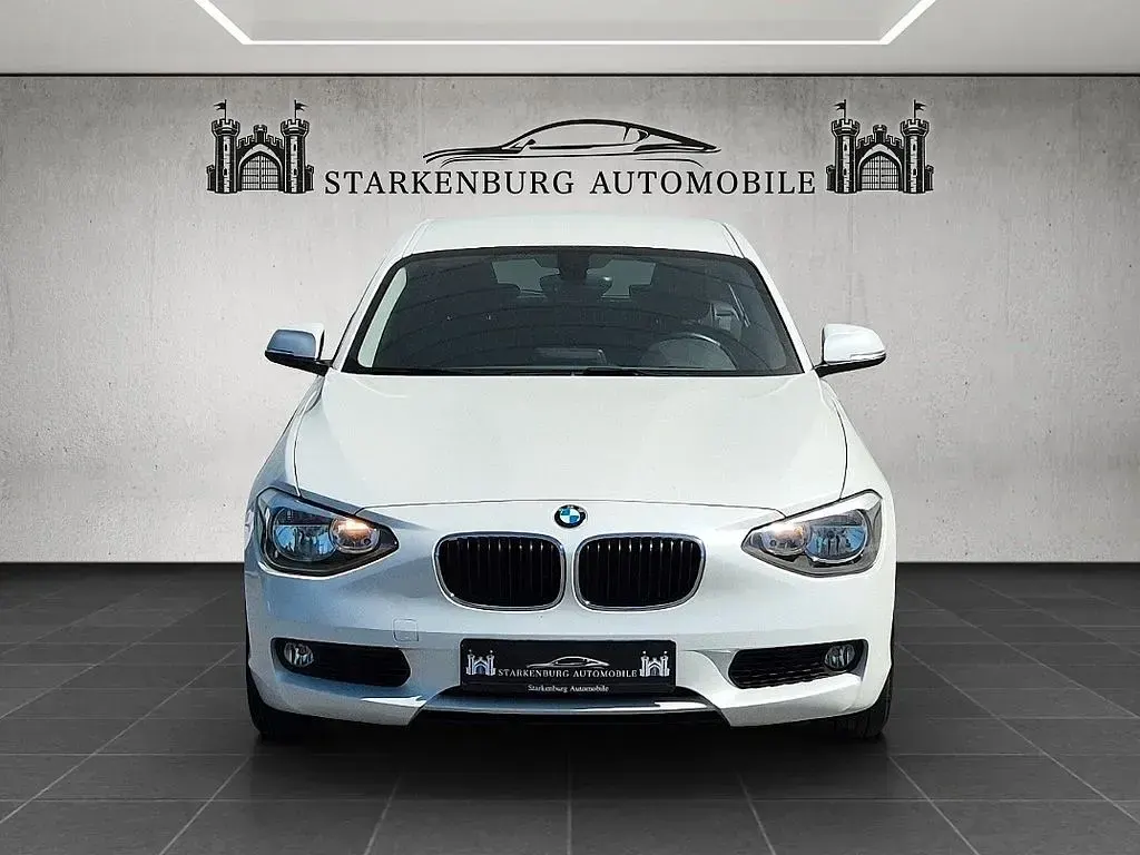 Gebraucht BMW 118 Advantage 170 PS (125 kW) 2014 Mineralweiss Kleinwagen