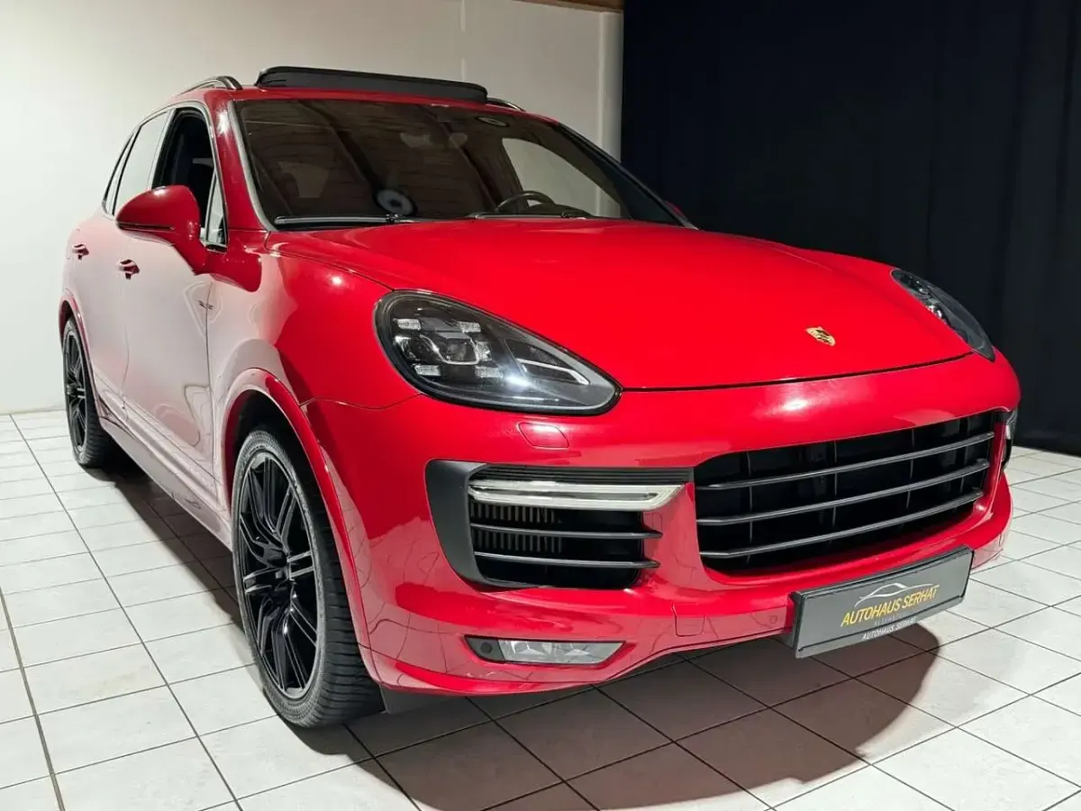Gebraucht Porsche Cayenne GTS Chrono 441 PS (324 kW) 2015 Rot SUV