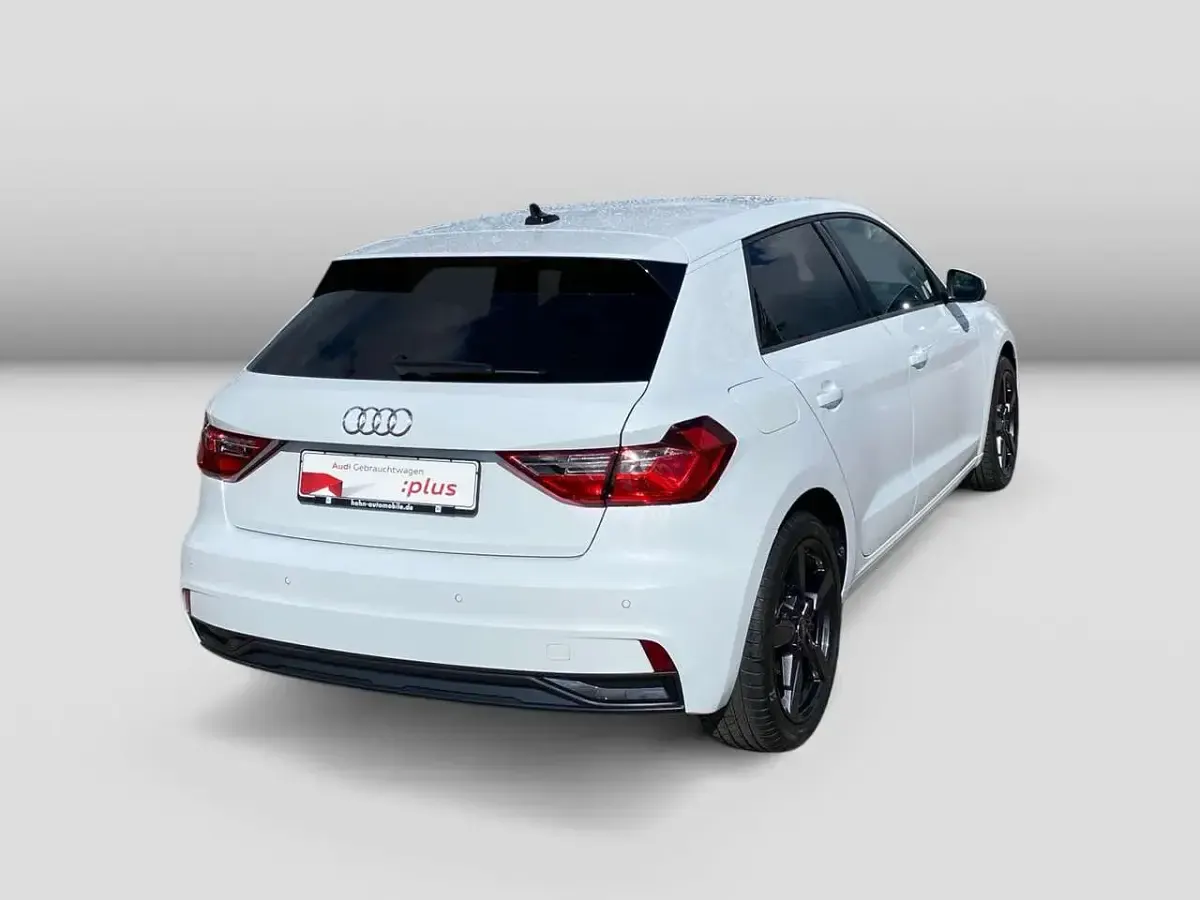 Gebraucht Audi A1 Advanced 95 PS (69 kW) 2025 Gletscherweiß metallic SUV