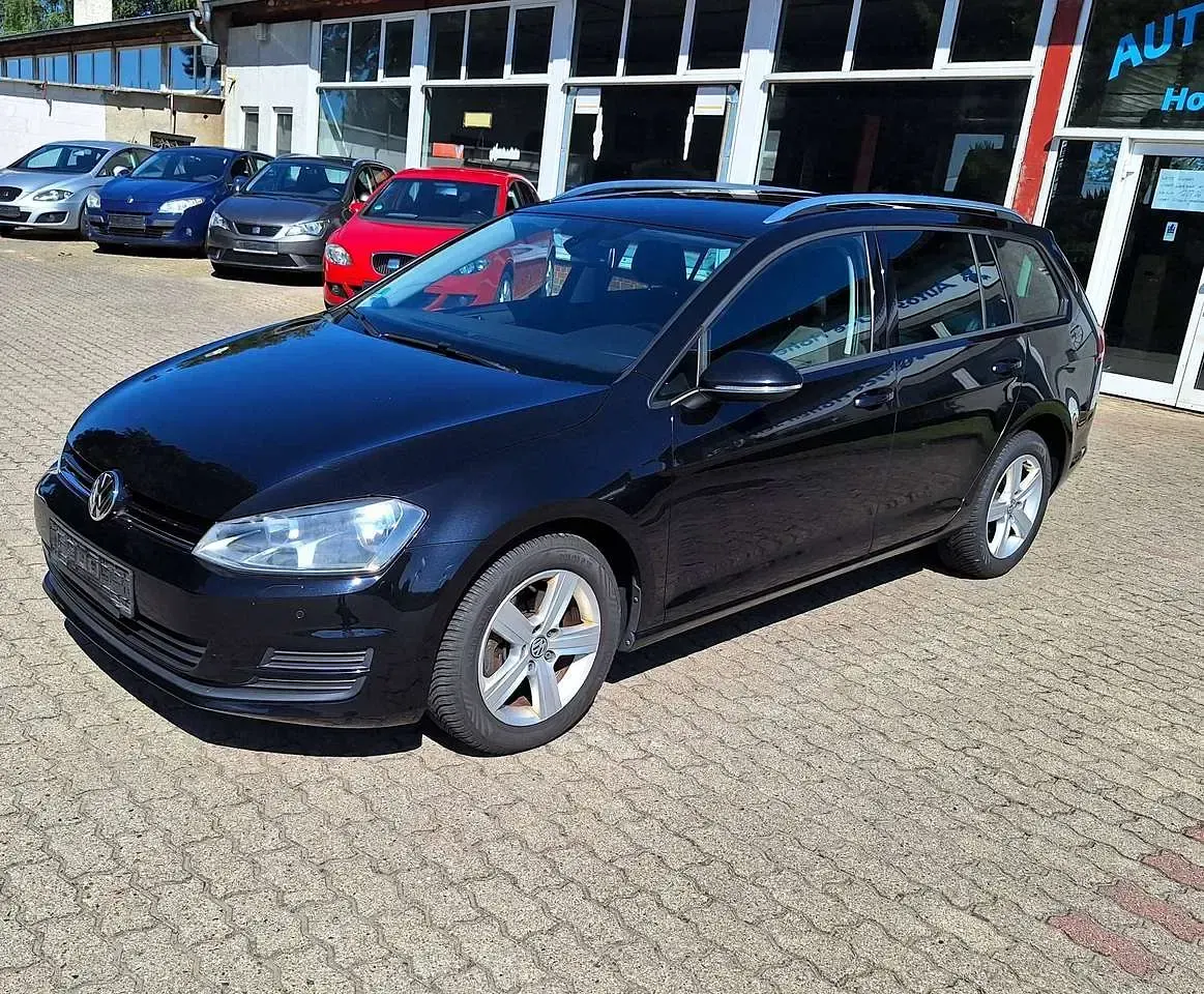 Gebraucht VW Golf VII Comfortline 150 PS (110 kW) 2014 Deep black perleffekt Kombi