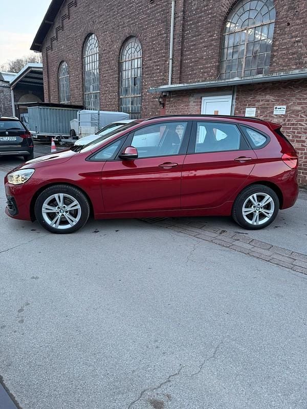 Gebraucht BMW 218 Active Tourer Advantage 140 PS (102 kW) 2019 Rot Van / Kleinbus