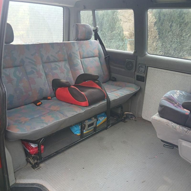 Gebraucht VW Multivan 68 PS (50 kW) 1994 Rot Van