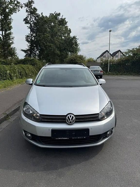 Silber Gebraucht 2012 VW Golf VII Comfortline Kombi | 5.400 € (Guter Preis) - Bild 1/4