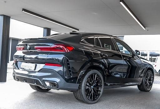 Gebraucht BMW X6 M Sport 352 PS (258 kW) 2025 Schwarz SUV