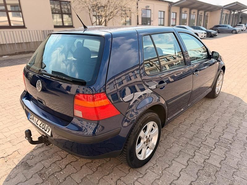 Gebraucht VW Golf IV 75 PS (55 kW) 2002 Blau Limousine
