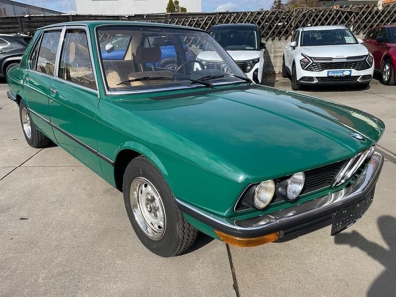 Gebraucht BMW 525 150 PS (110 kW) 1977 Grün Limousine