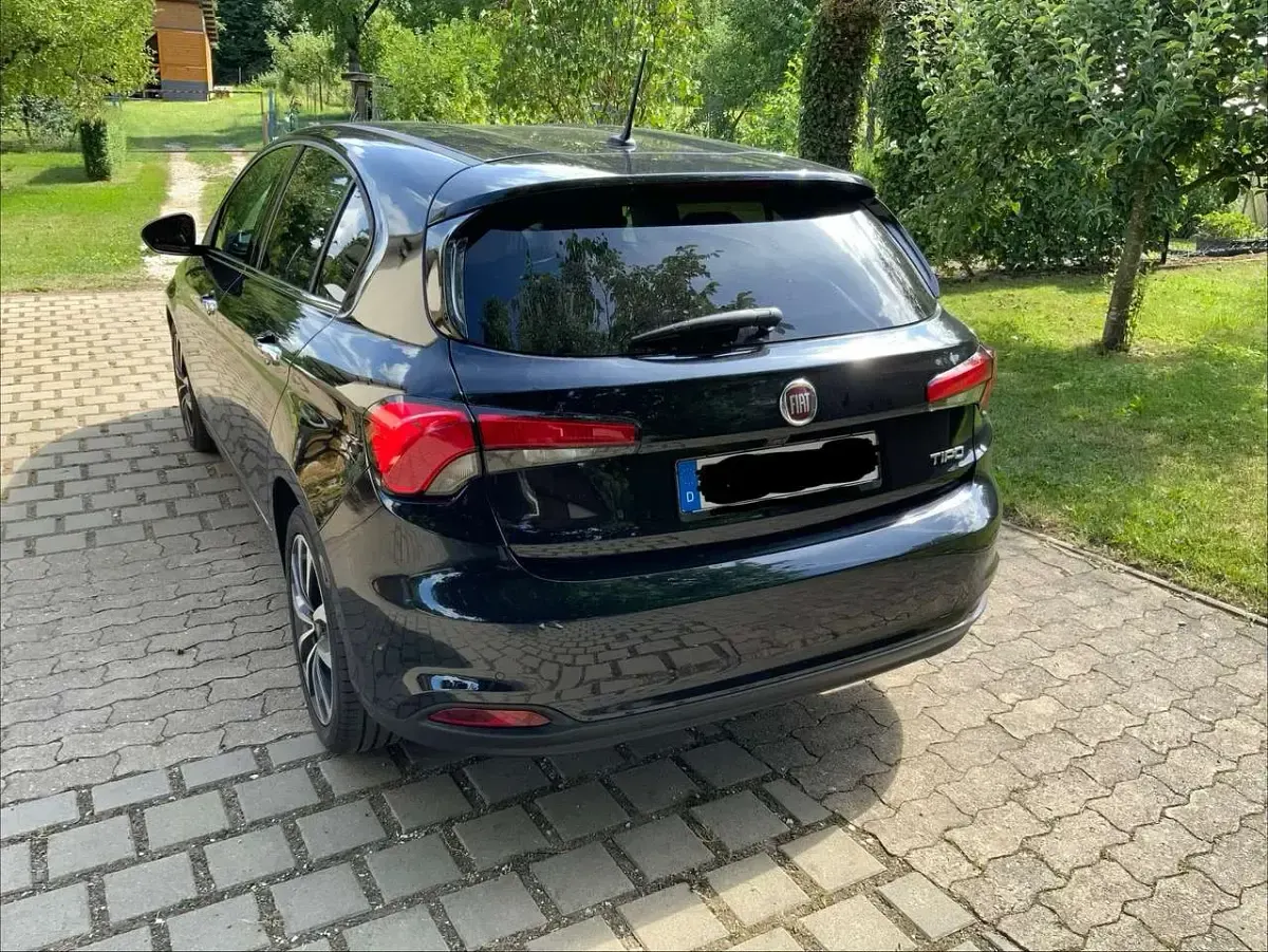 Gebraucht Fiat Tipo Lounge 120 PS (88 kW) 2017 Schwarz Limousine