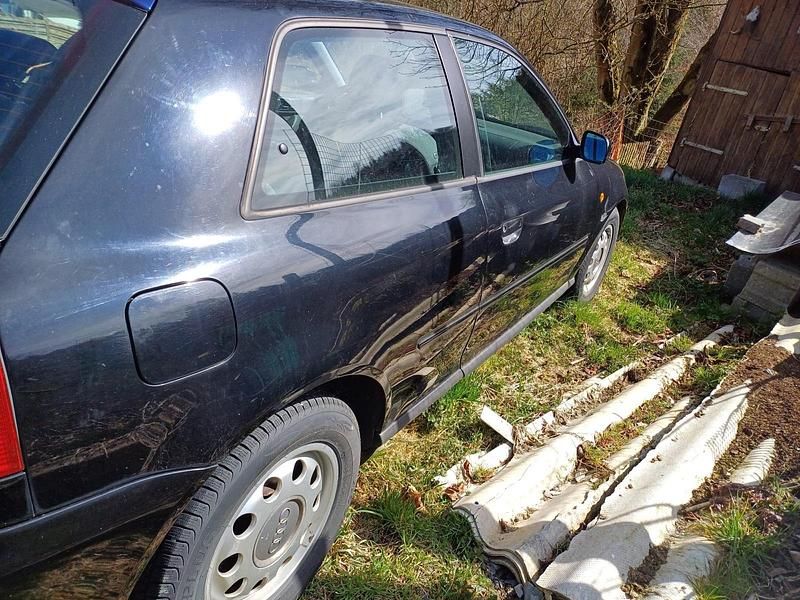 Gebraucht Audi A3 101 PS (74 kW) 1999 Blau Kleinwagen