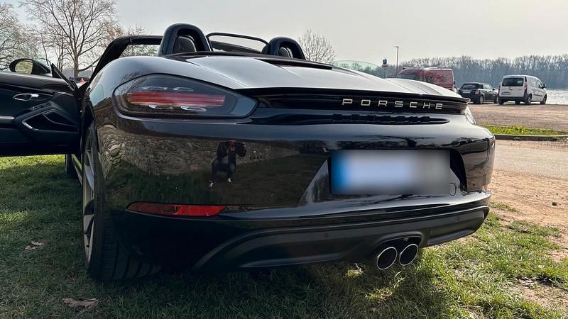 Gebraucht Porsche Boxster Edition 300 PS (220 kW) 2023 Schwarz Cabrio