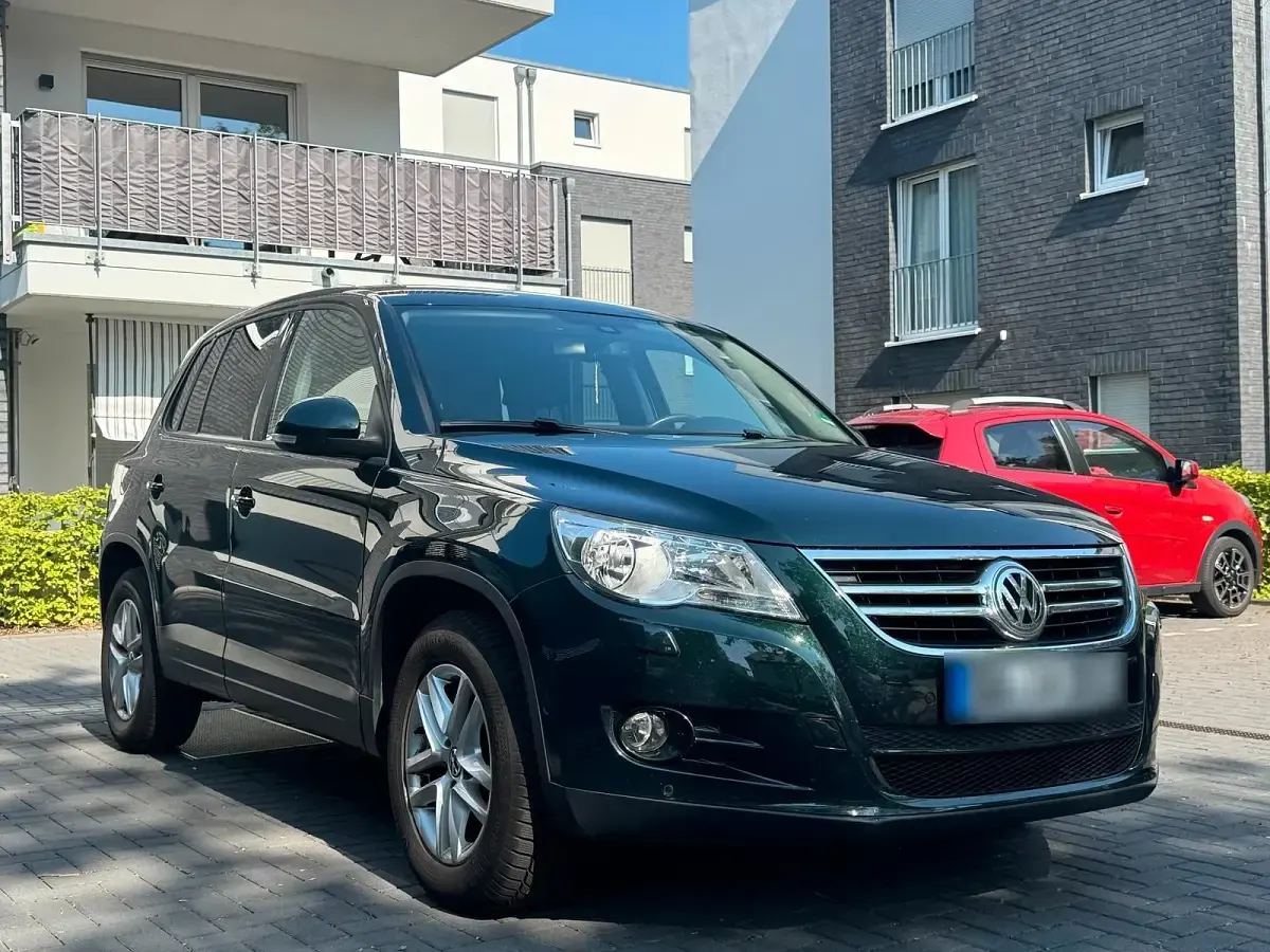 Gebraucht VW Tiguan 140 PS (102 kW) 2011 Grün SUV