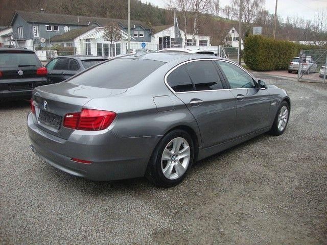 Gebraucht BMW 530 245 PS (180 kW) 2010 Grau Limousine