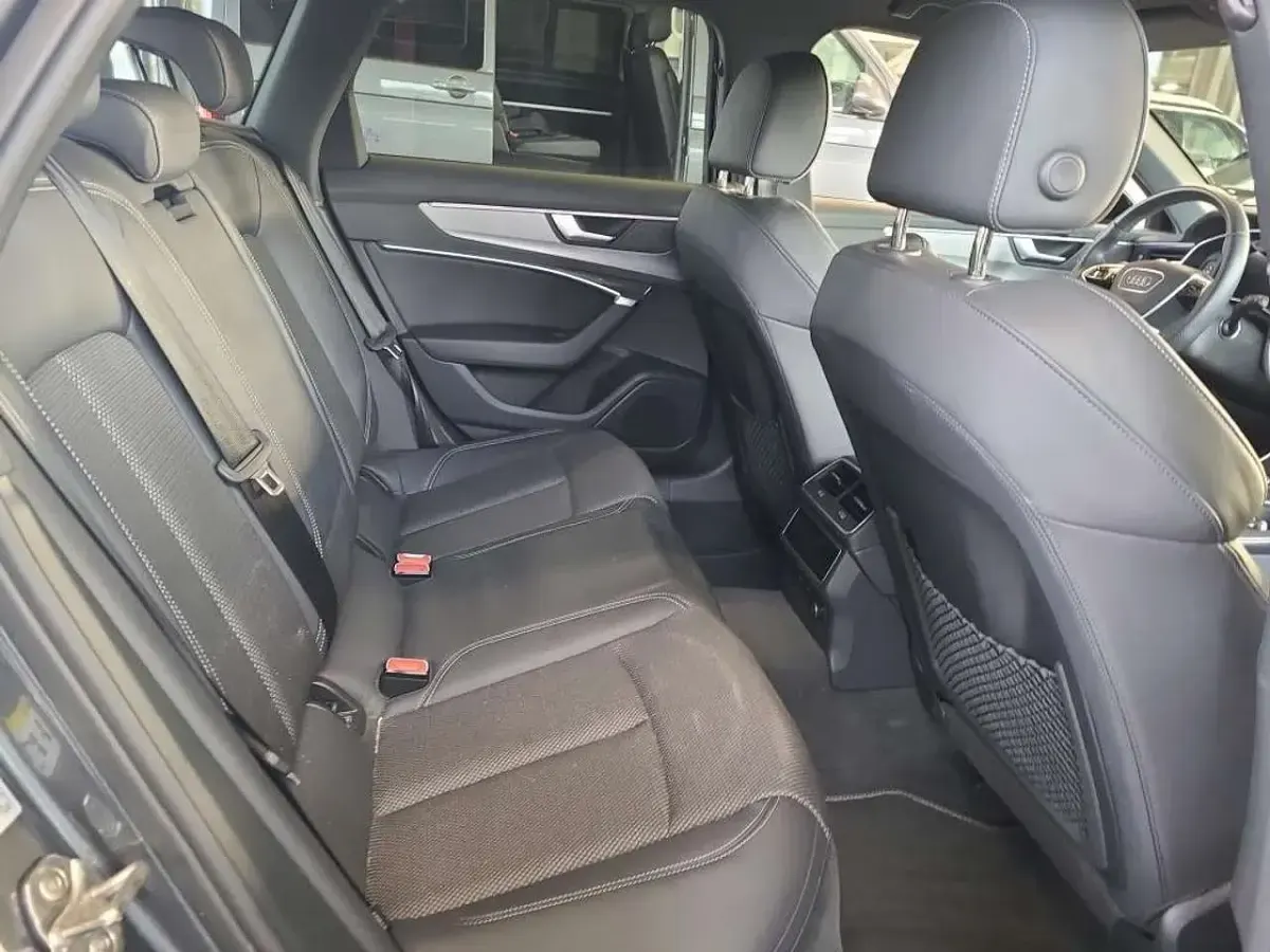 Gebraucht Audi A6 S-Line 265 PS (194 kW) 2022 Grau Kombi