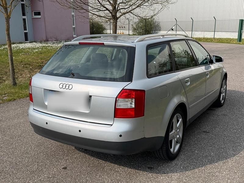 Gebraucht Audi A4 155 PS (114 kW) 2002 Silber Kombi