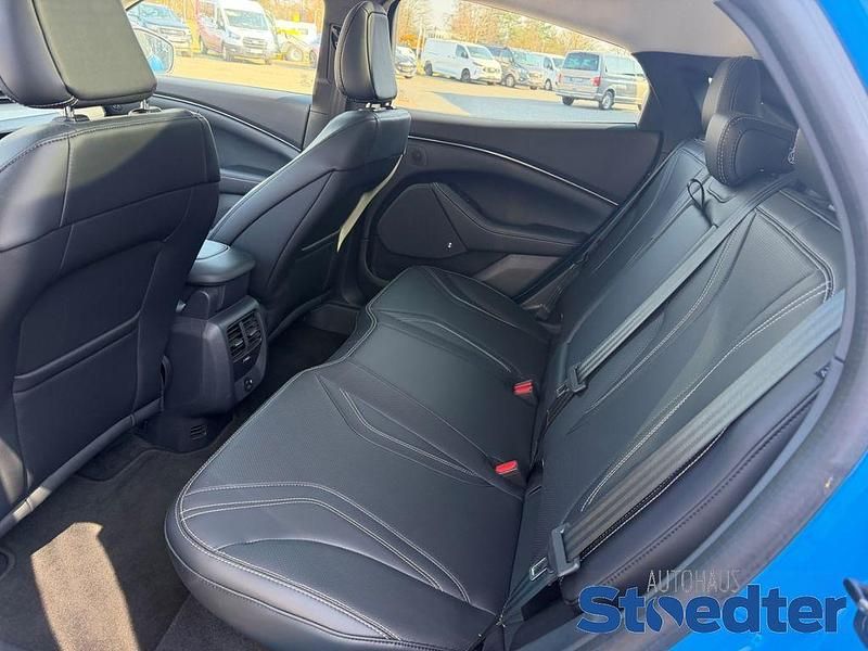 Gebraucht Ford Mustang Mach-E 100 kW (136 PS) 2022 Blau SUV