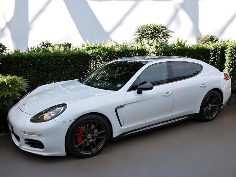 Weiß Gebraucht 2015 Porsche Panamera Limousine | 33.000 € - Bild 1/4