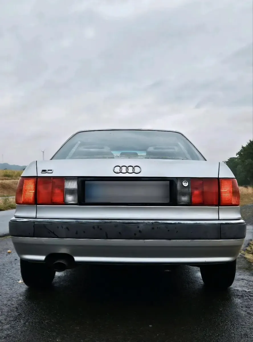 Gebraucht Audi 80 90 PS (66 kW) 1993 Silber Limousine