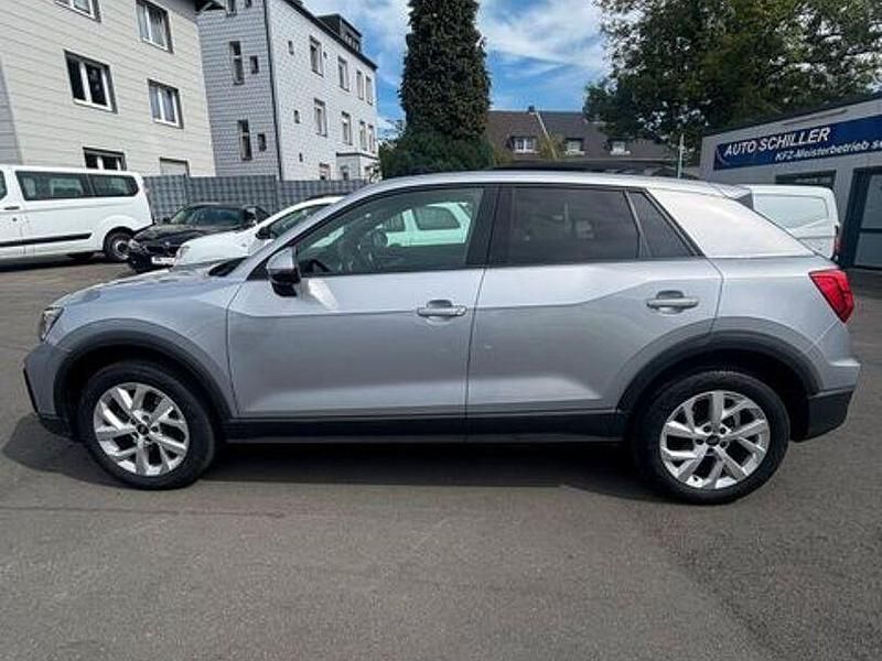 Gebraucht Audi Q2 S-Line 150 PS (110 kW) 2022 Silber SUV