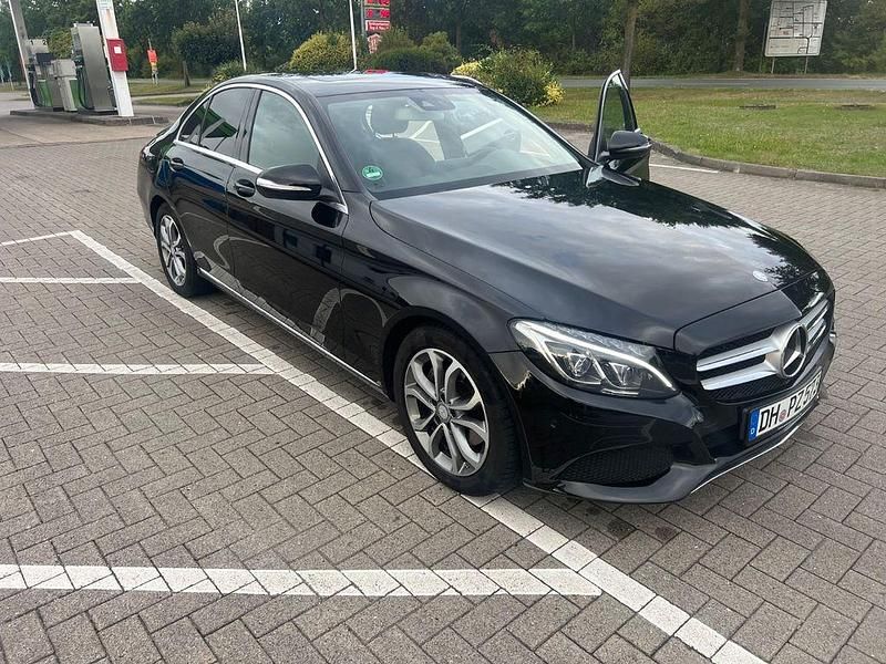 Gebraucht Mercedes 220 170 PS (125 kW) 2017 Schwarz Limousine