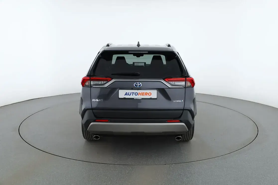 Gebraucht Toyota RAV4 Hybrid Team 218 PS (160 kW) 2024 Grau SUV