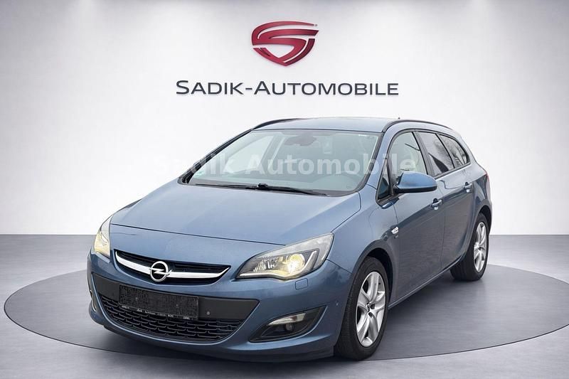 Gebraucht Opel Astra Eco 136 PS (100 kW) 2014 Blau Kombi