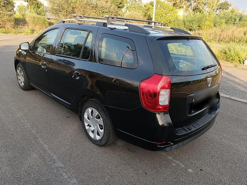Schwarz Gebraucht 2016 Dacia Logan MCV Lauréate Kombi | 6.200 € (Fairer Preis) - Bild 1/4