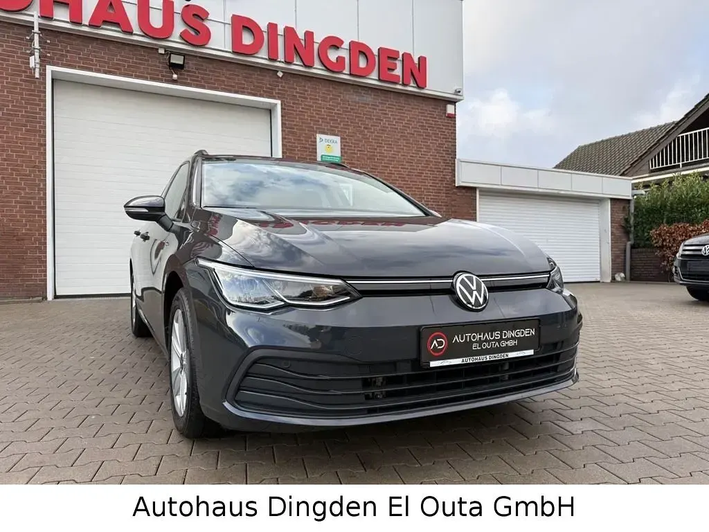 Gebraucht VW Golf VIII Life 150 PS (110 kW) 2021 Grau Kombi