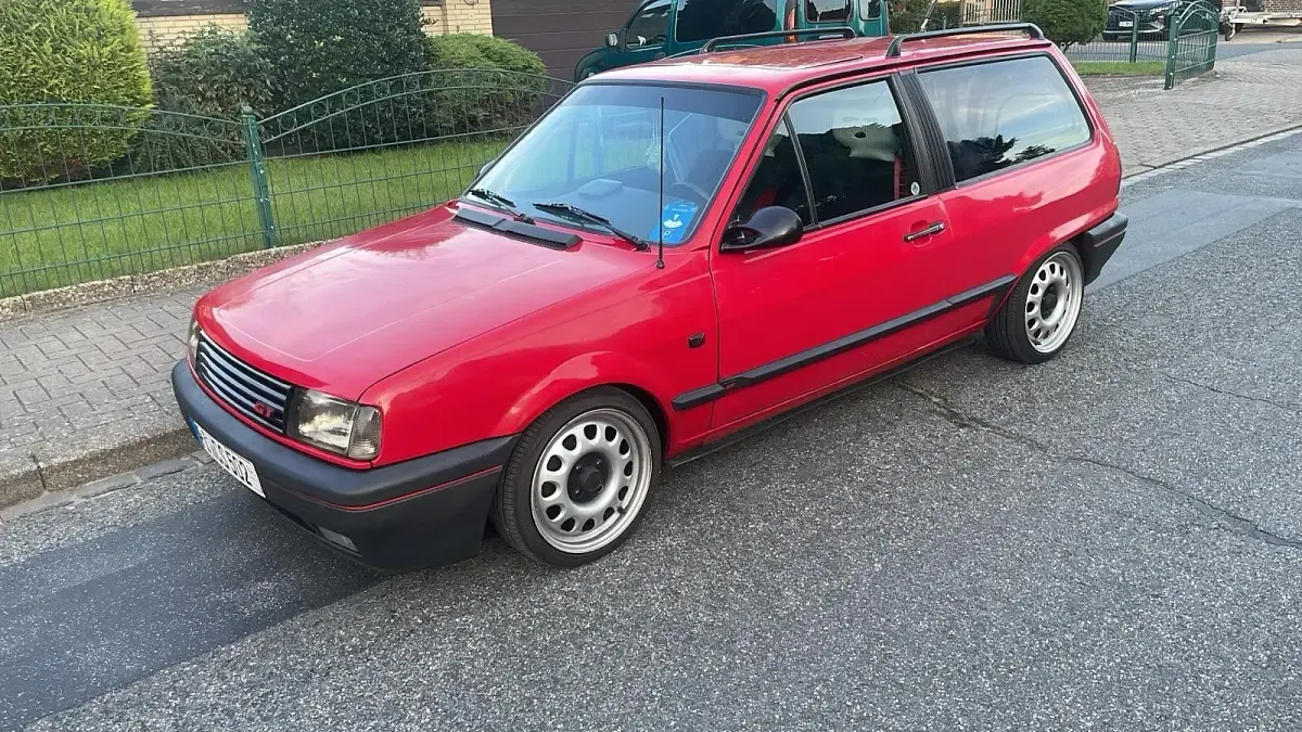 Używany VW Polo 75 KM (55 kW) 1994 Czerwony Kombi