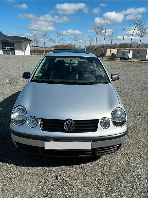 Gebraucht VW Polo Comfortline 75 PS (55 kW) 2002 Silber Limousine