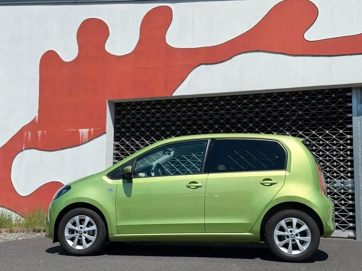 Gebraucht Skoda Citigo 65 PS (47 kW) 2013 Grün Kleinwagen