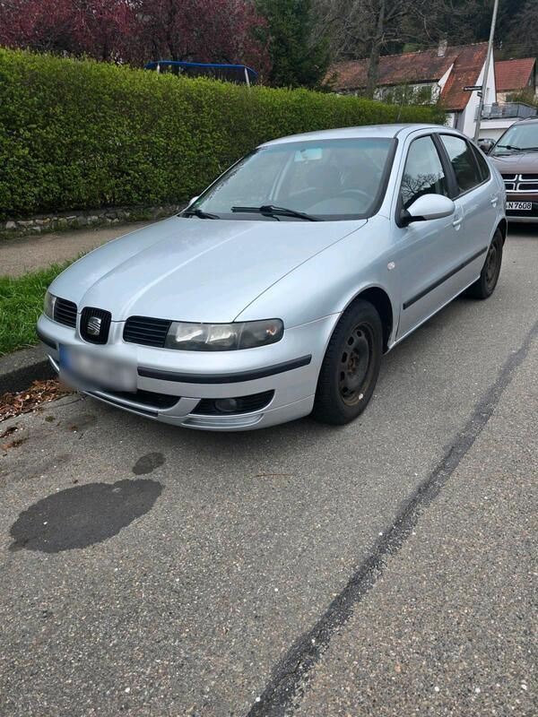Silber Gebraucht 2004 Seat Leon Kleinwagen | 1.250 € (Fairer Preis) - Bild 1/4