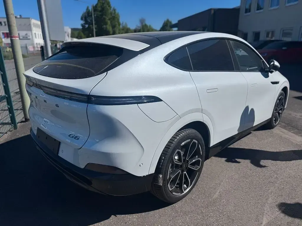 Neu XPENG G6 217 kW (296 PS) 2026 Weiß SUV