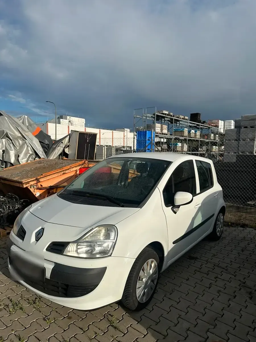 Gebraucht Renault Modus 101 PS (74 kW) 2010 Weiß Van / Kleinbus