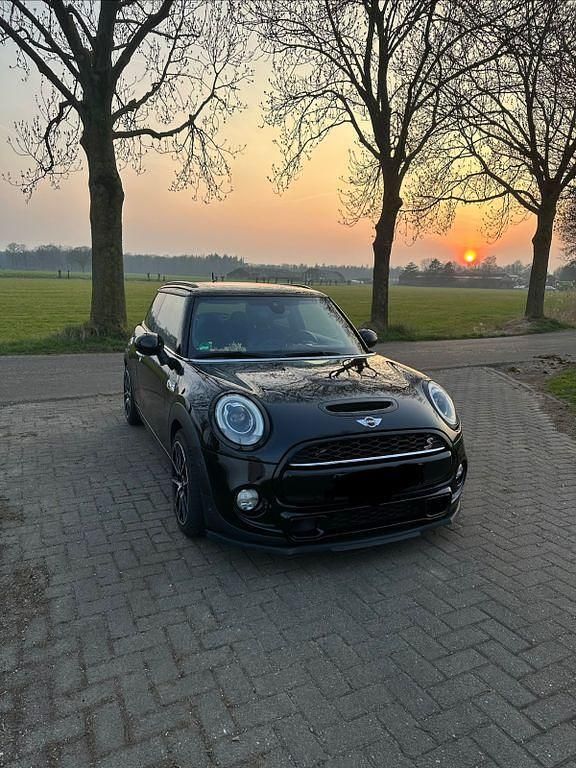 Gebraucht Mini John Cooper Works 211 PS (155 kW) 2014 Schwarz Kleinwagen