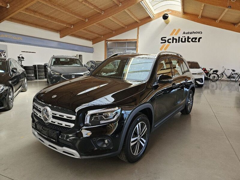 Schwarz Gebraucht 2020 Mercedes GLB200 Business SUV | 29.750 € (Guter Preis) - Bild 1/4