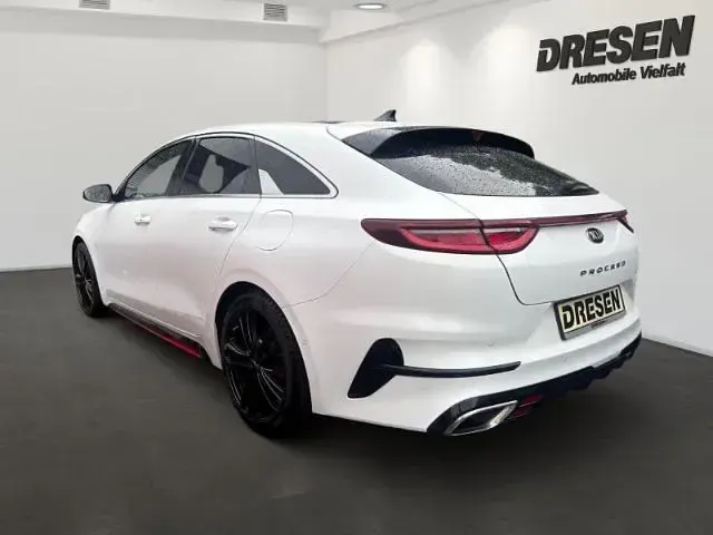 Gebraucht Kia ProCeed GT GT 204 PS (150 kW) 2020 Weiß Kleinwagen