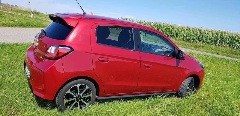 Rot Gebraucht 2020 Mitsubishi Space Star Kleinwagen | 11.599 € (Fairer Preis) - Bild 1/4